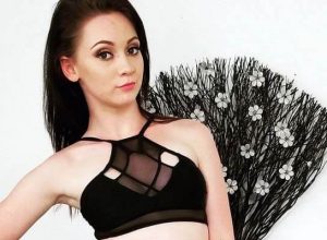 Athena Rayne Pornstar: Bio & Top 20 Porn Videos (2025)