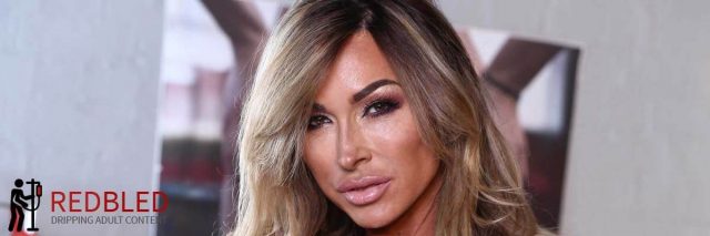 Top 30: Glorious MILF & Mature Porn GIFs (2022)