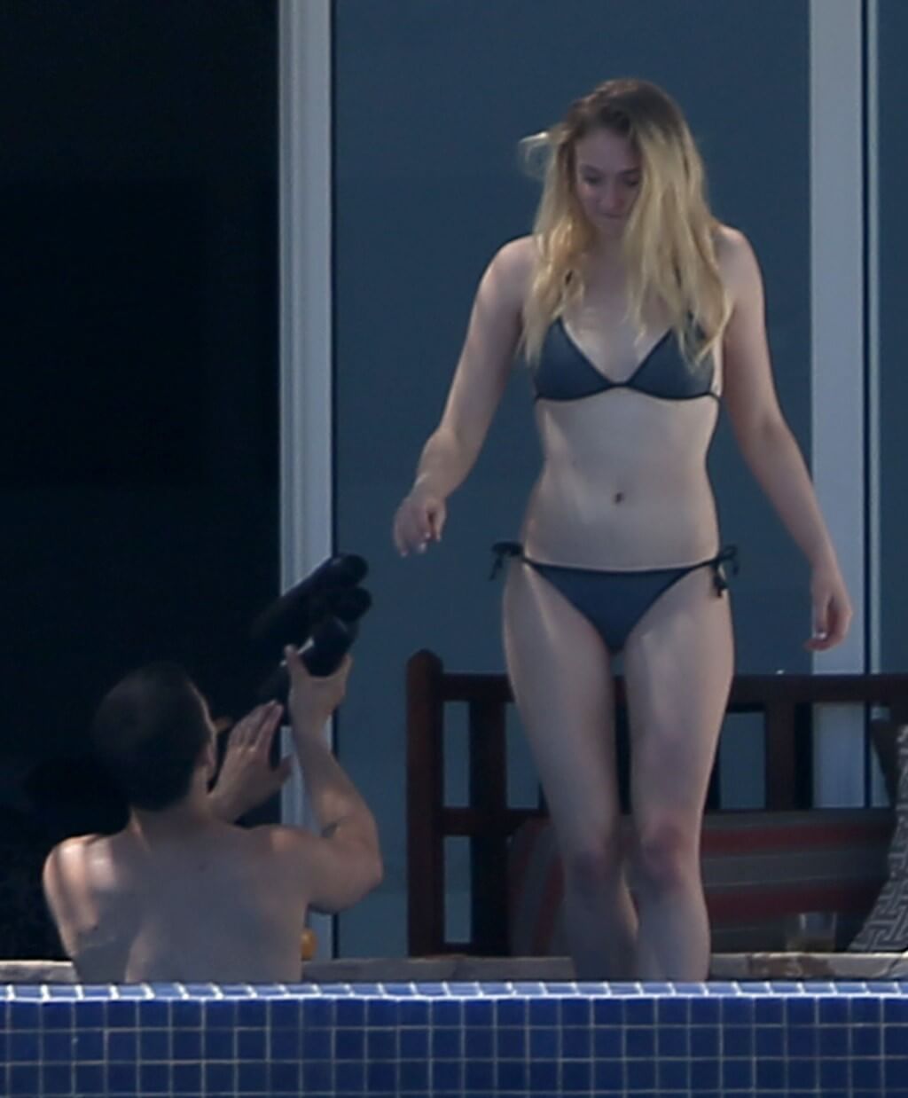 Sophie turner nude photos