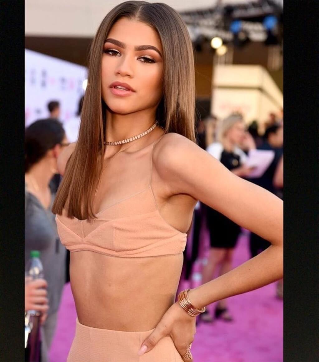 Zendaya Nude