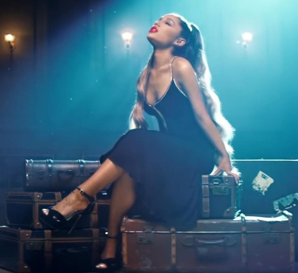 Ariana Grande Nude