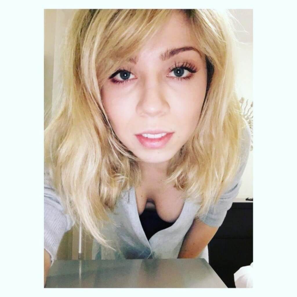 Jennette McCurdy Nude