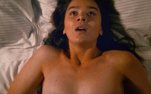 Top 35: Hailee Steinfeld Nude Pussy & Tits Pictures (2025)