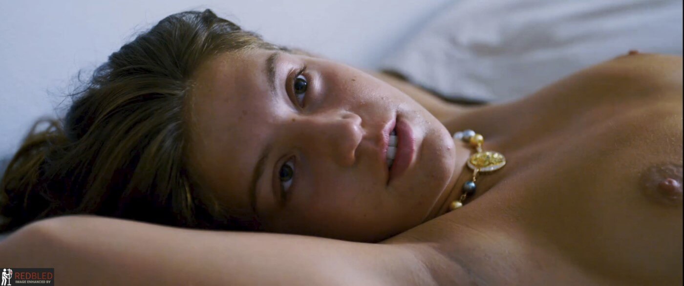 Adele Exarchopoulos Nude