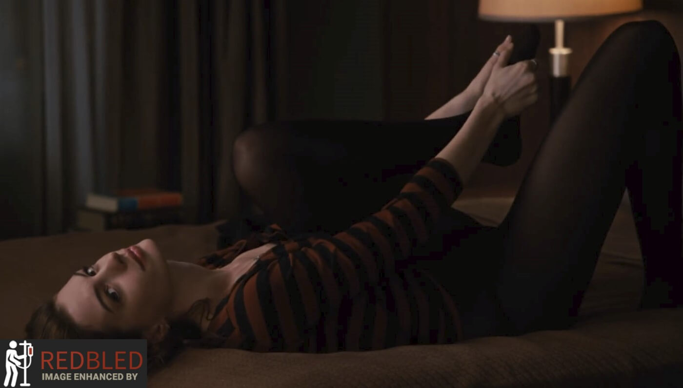 Anne Hathaway Nude