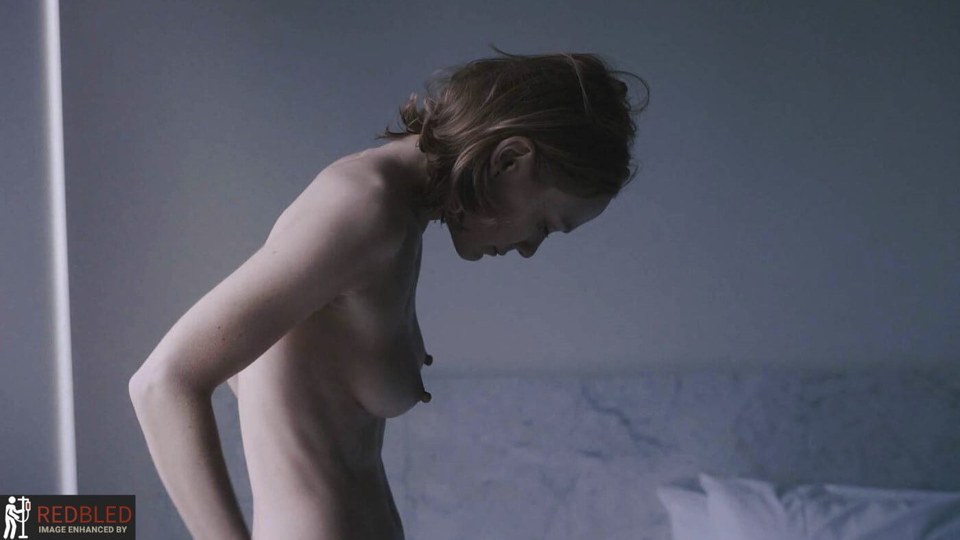 Louisa Krause Nude