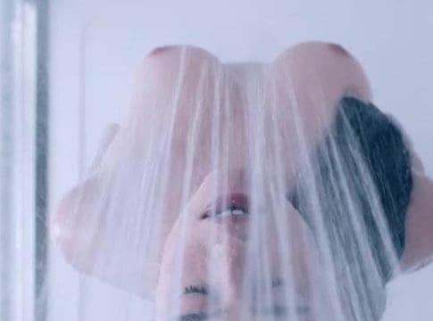 Top 40: Margaret Qualley Nude Pussy & Sexy Tits Pictures (2025)